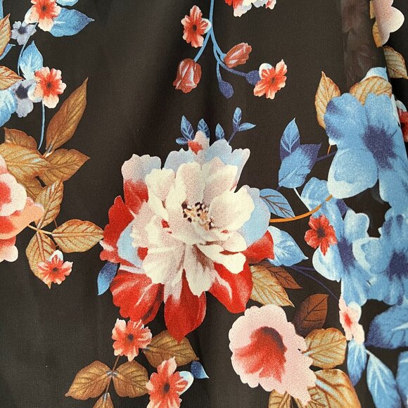 Shein Curve Black Top With Floral Sheer Overlay Size 4XL - Picture 3 of 8